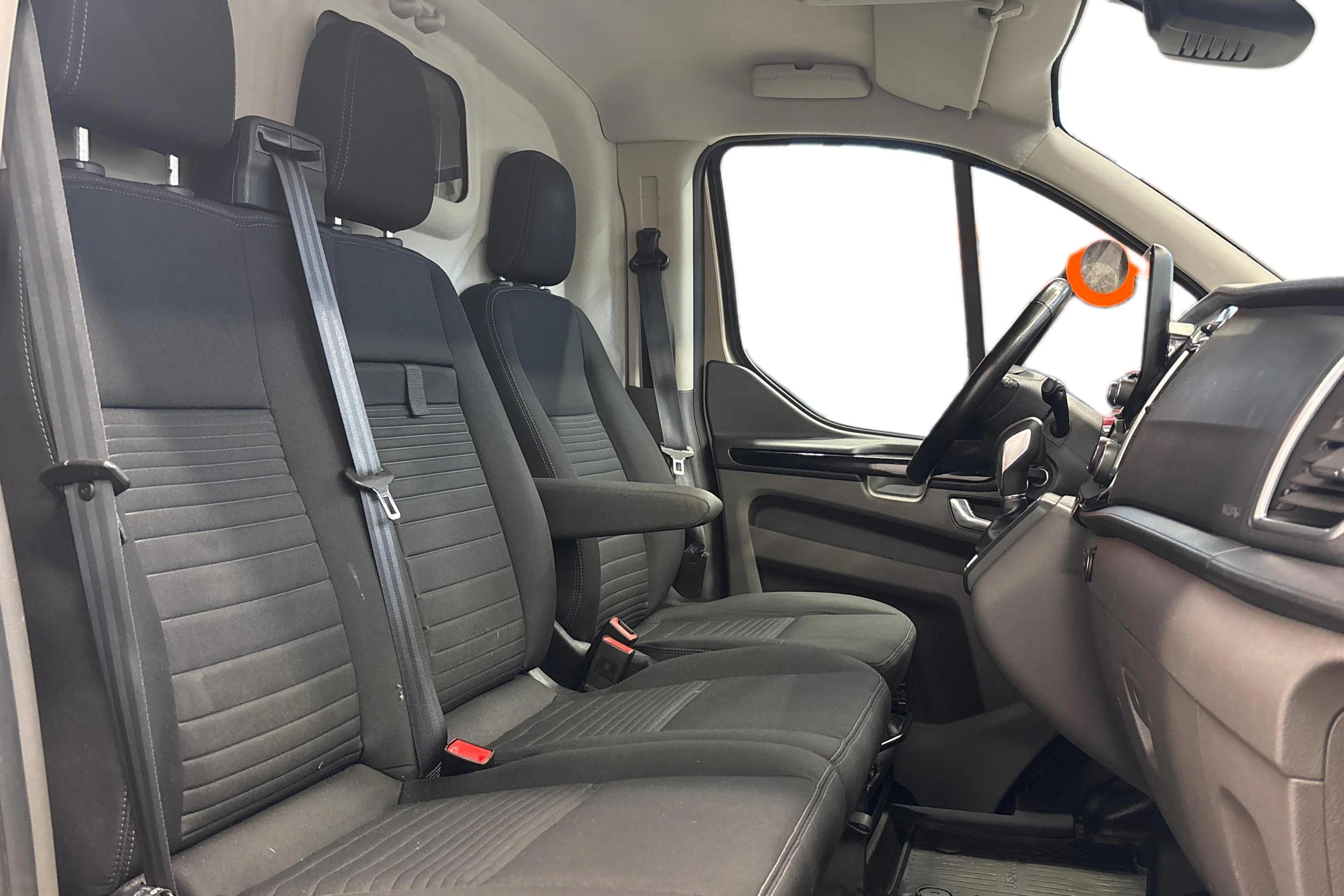 harmaa Ford Transit Custom 2018 kuva 9.
