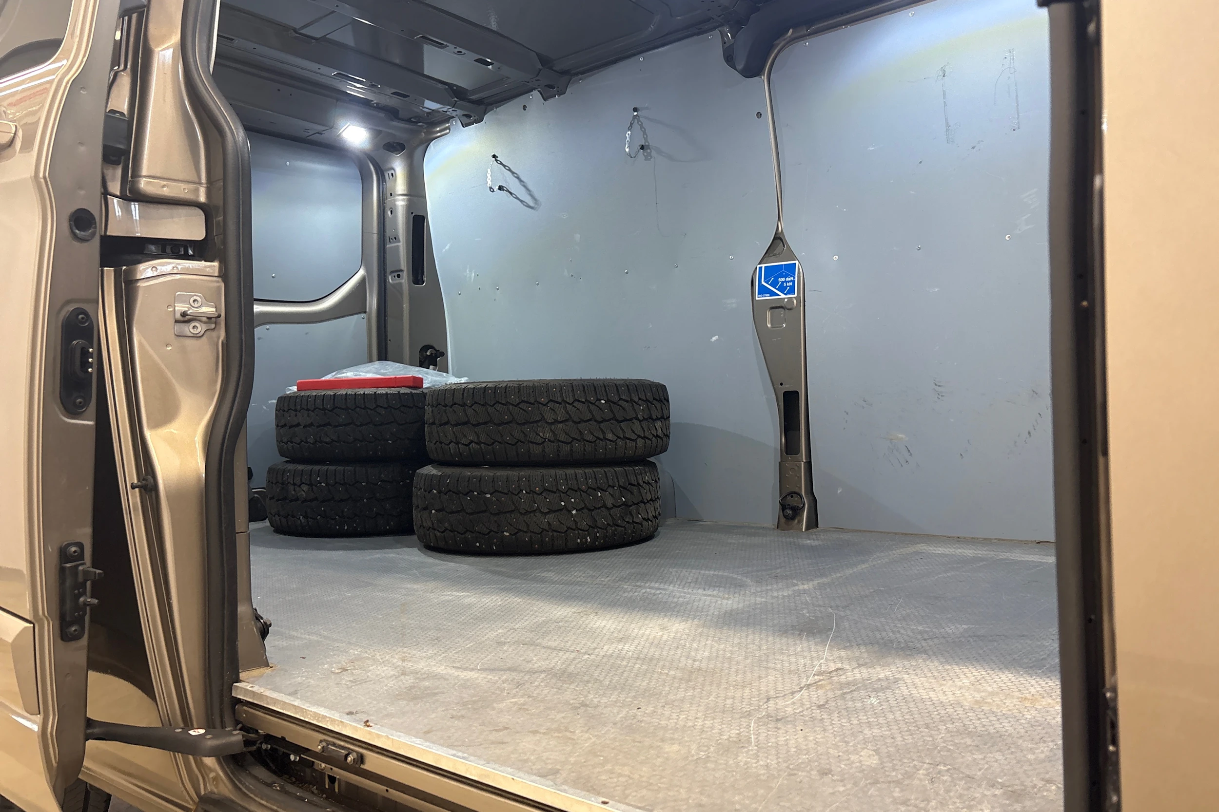 harmaa Ford Transit Custom 2018 kuva 20.
