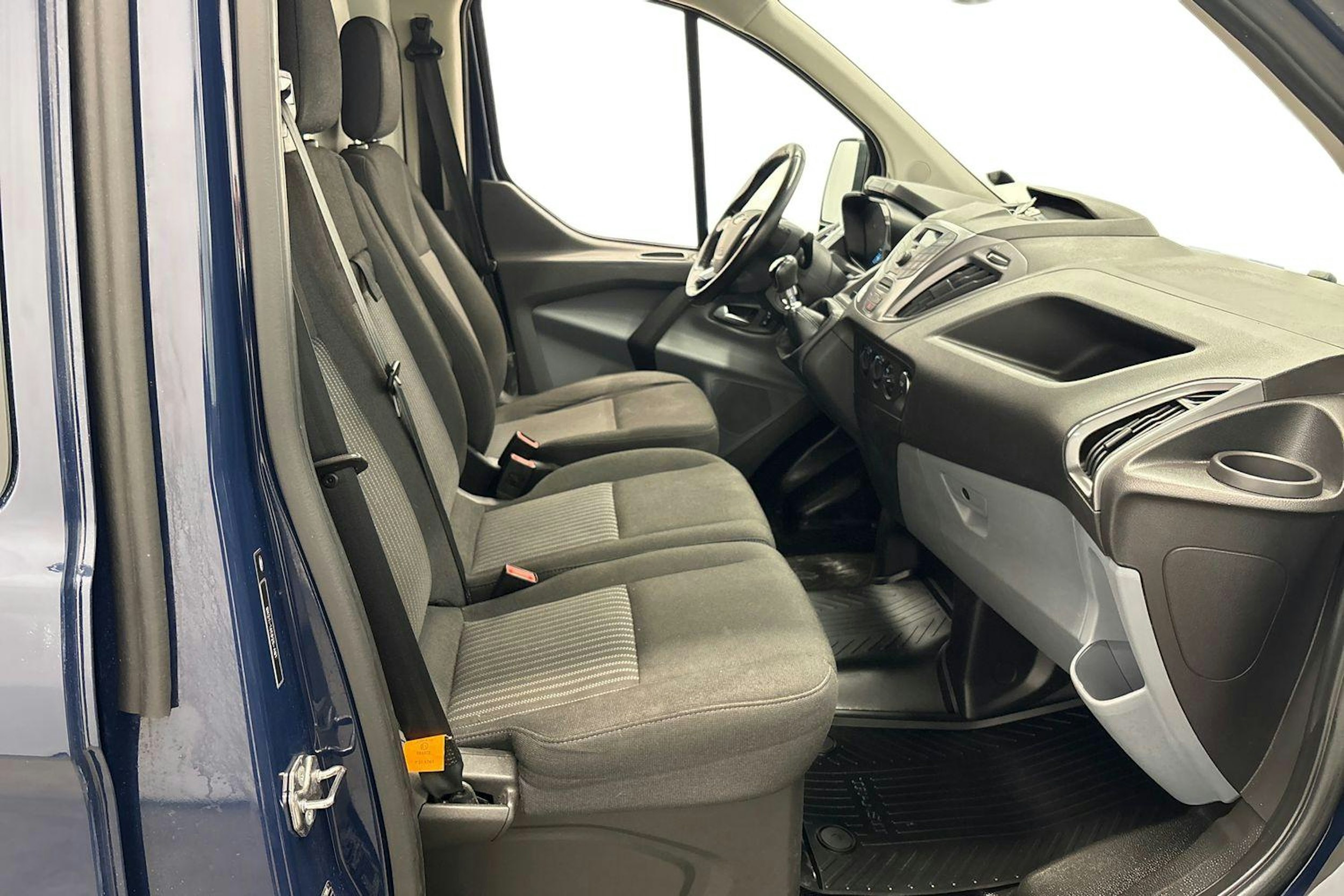 sininen Ford Transit Custom 2018 kuva 10.