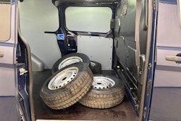 sininen Ford Transit Custom 2018 kuva 13.