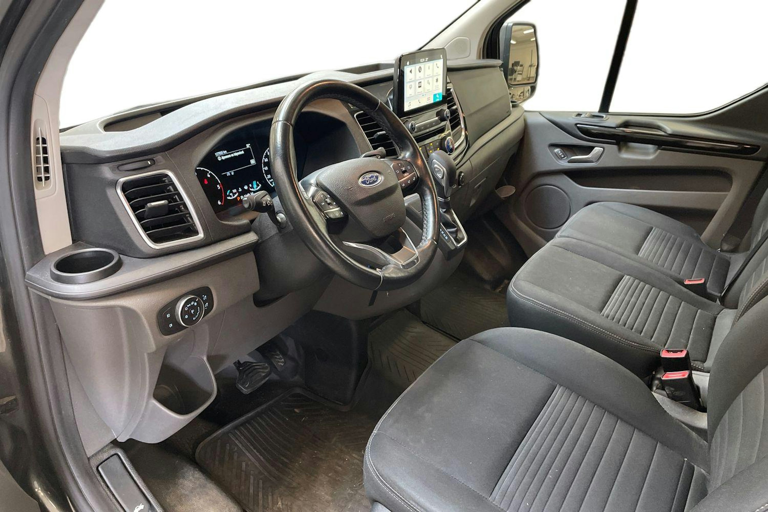 harmaa Ford Transit Custom 2018 kuva 3.