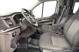 valkoinen Ford Transit Custom 2018 kuva 6.