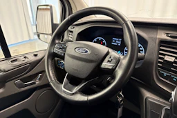 valkoinen Ford Transit Custom 2018 kuva 10.