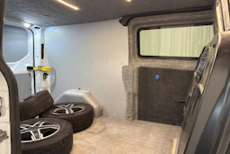 valkoinen Ford Transit Custom 2018 kuva 24.