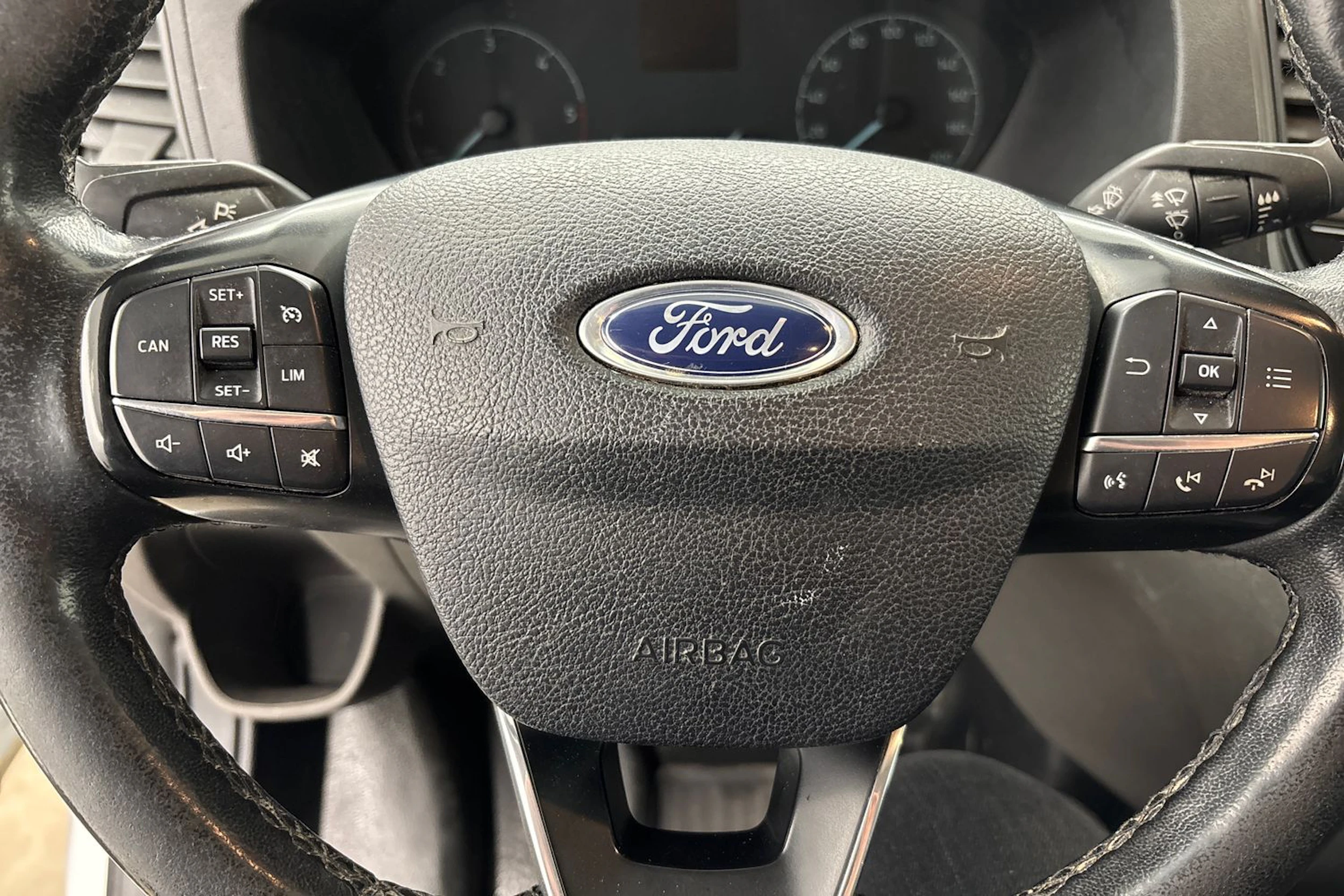 valkoinen Ford Transit Custom 2018 kuva 17.