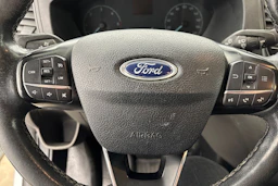 valkoinen Ford Transit Custom 2018 kuva 17.