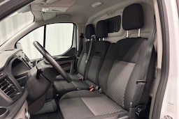 valkoinen Ford Transit Custom 2018 kuva 12.