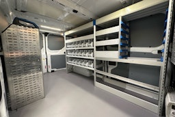 valkoinen Ford Transit Custom 2018 kuva 12.