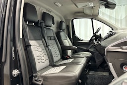 musta Ford Transit Custom 2018 kuva 6.