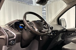 musta Ford Transit Custom 2018 kuva 9.