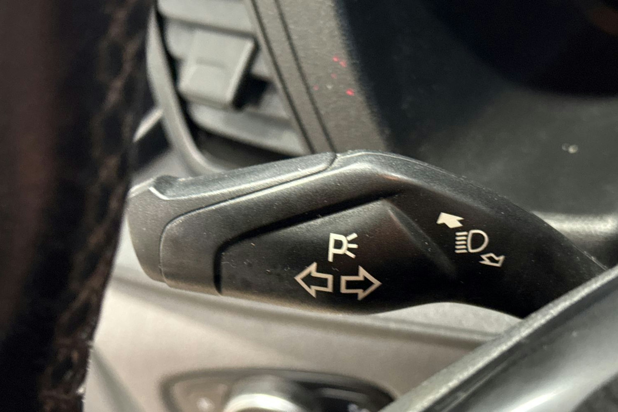 valkoinen Ford Transit Custom 2019 kuva 16.