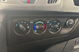 valkoinen Ford Transit Custom 2018 kuva 11.