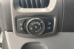 valkoinen Ford Transit Custom 2018 kuva 12.