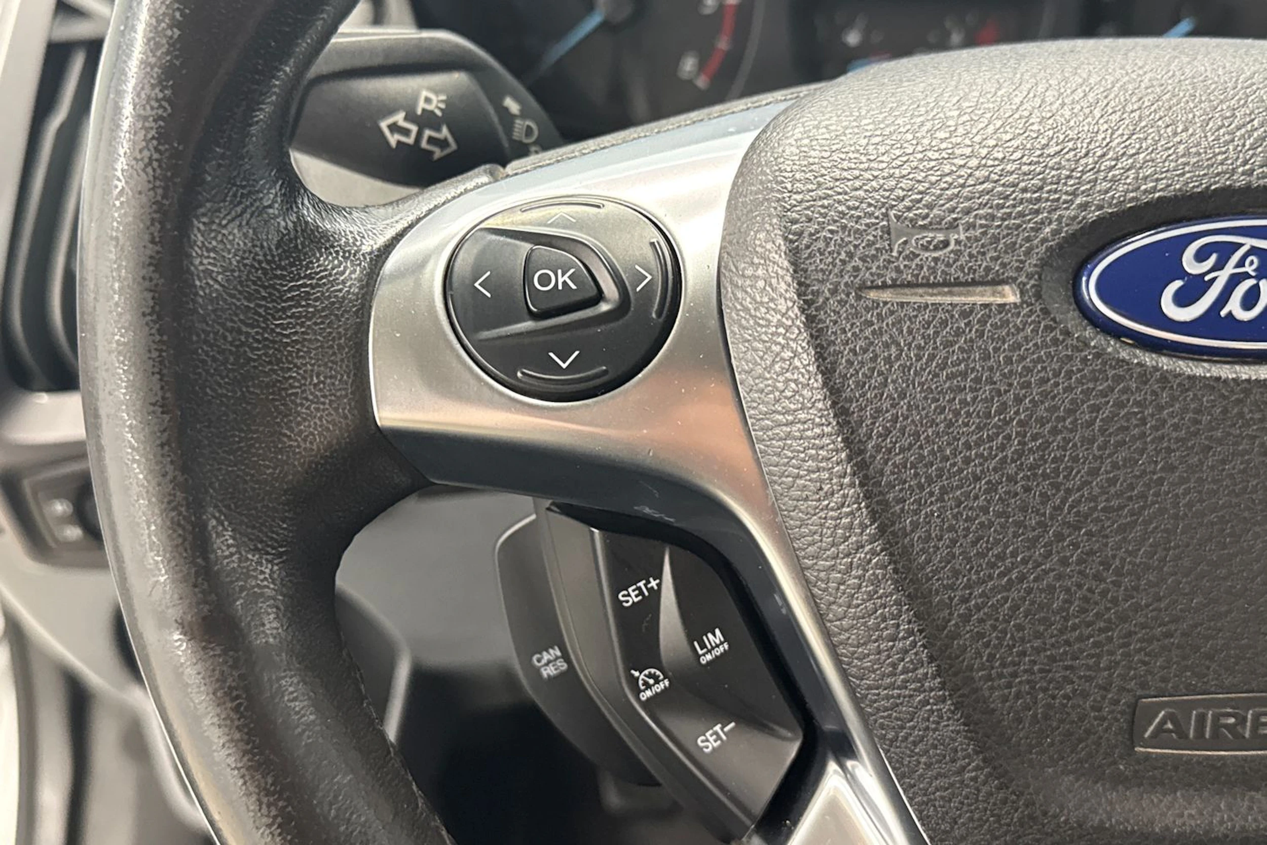 valkoinen Ford Transit Custom 2018 kuva 13.