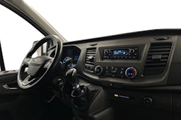 valkoinen Ford Transit Custom 2019 kuva 7.