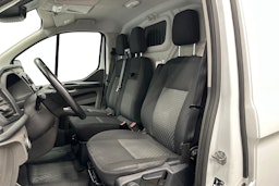valkoinen Ford Transit Custom 2019 kuva 8.
