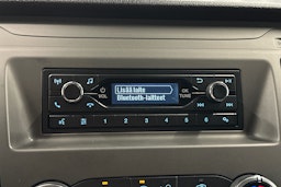 valkoinen Ford Transit Custom 2019 kuva 17.