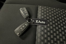 valkoinen Ford Transit Custom 2019 kuva 22.