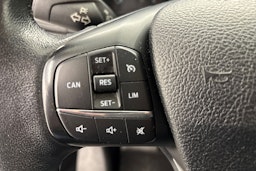 Valkoinen Ford Transit Custom 2019 kuva 17.