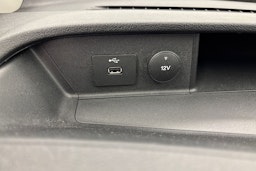 Valkoinen Ford Transit Custom 2019 kuva 19.