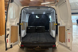 valkoinen Ford Transit Custom 2019 kuva 4.