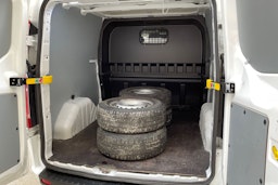 valkoinen Ford Transit Custom 2019 kuva 15.