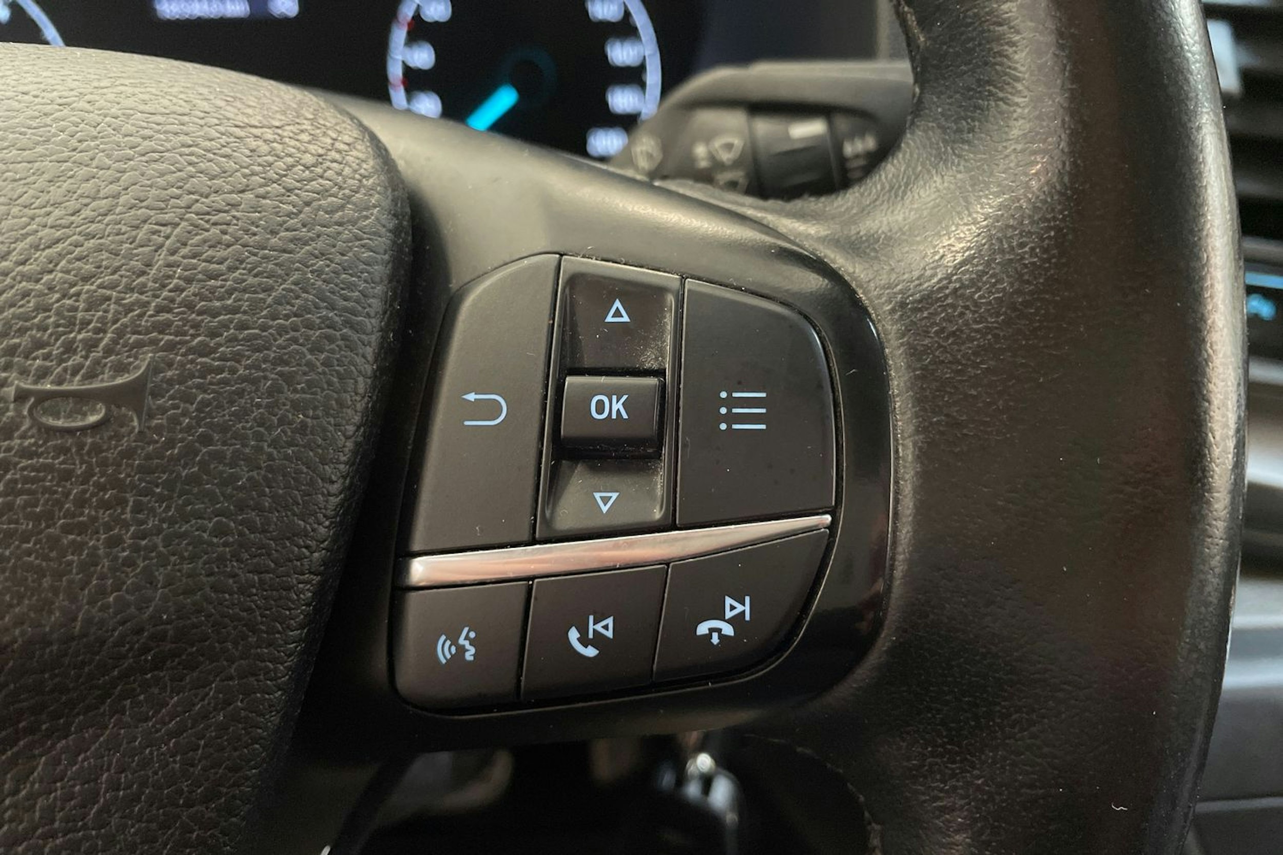 valkoinen Ford Transit Custom 2019 kuva 19.