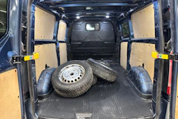 Sininen Ford Transit Custom 2019 kuva 15.