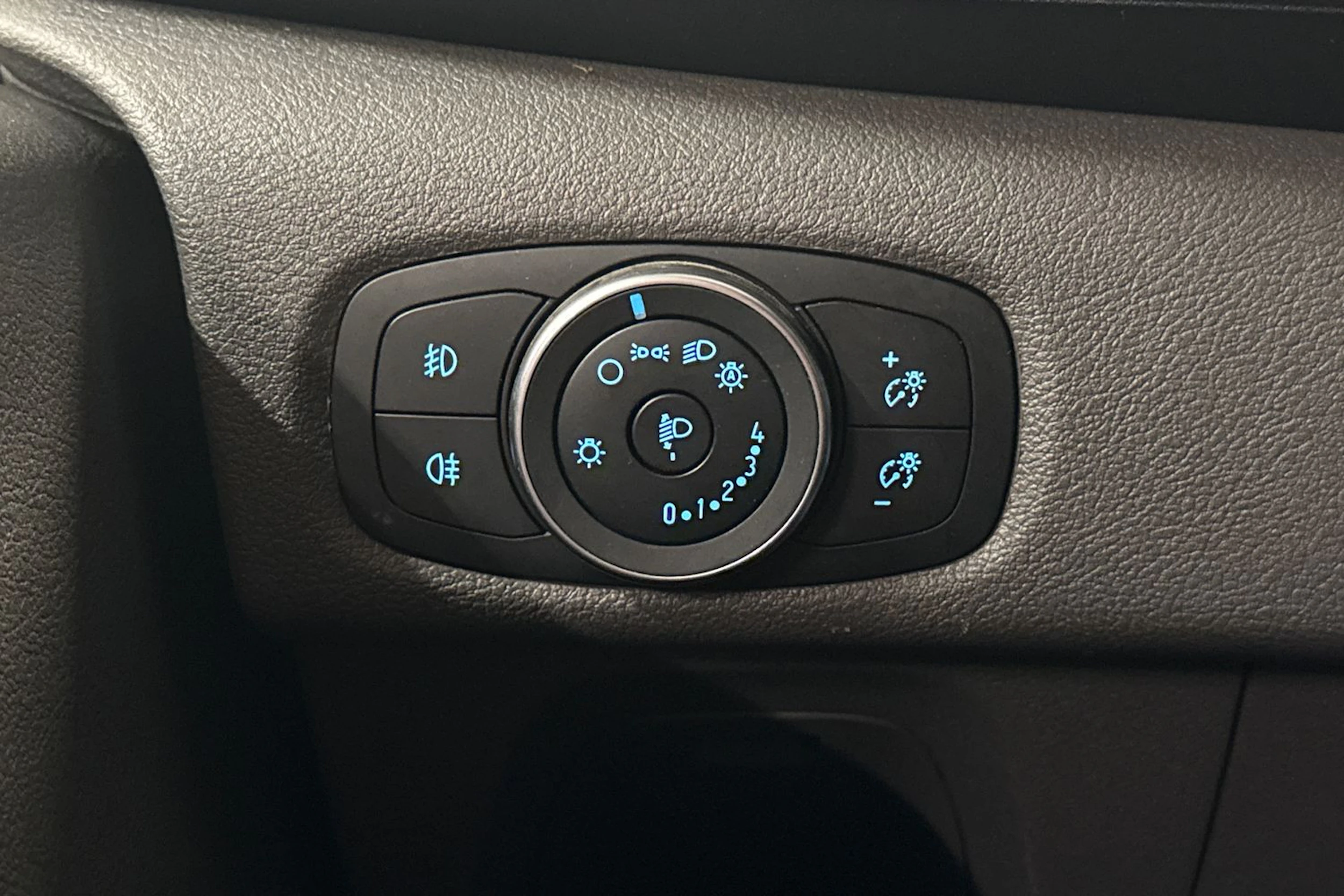 Sininen Ford Transit Custom 2019 kuva 19.