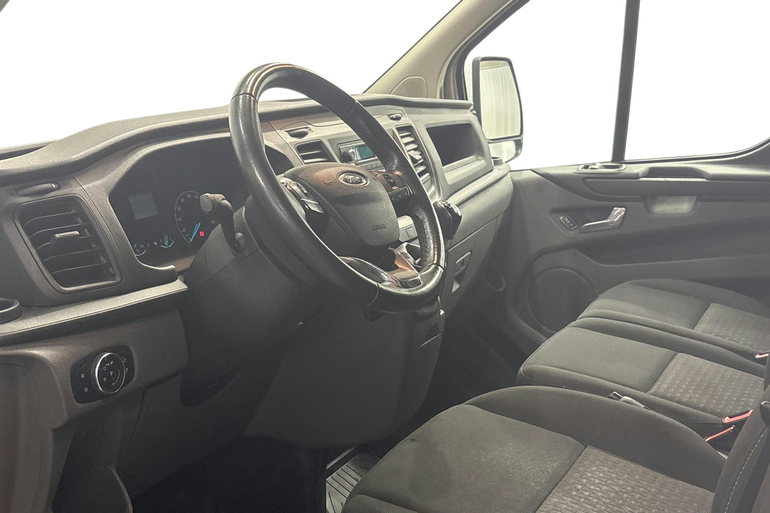 valkoinen Ford Transit Custom 2019 kuva 8.