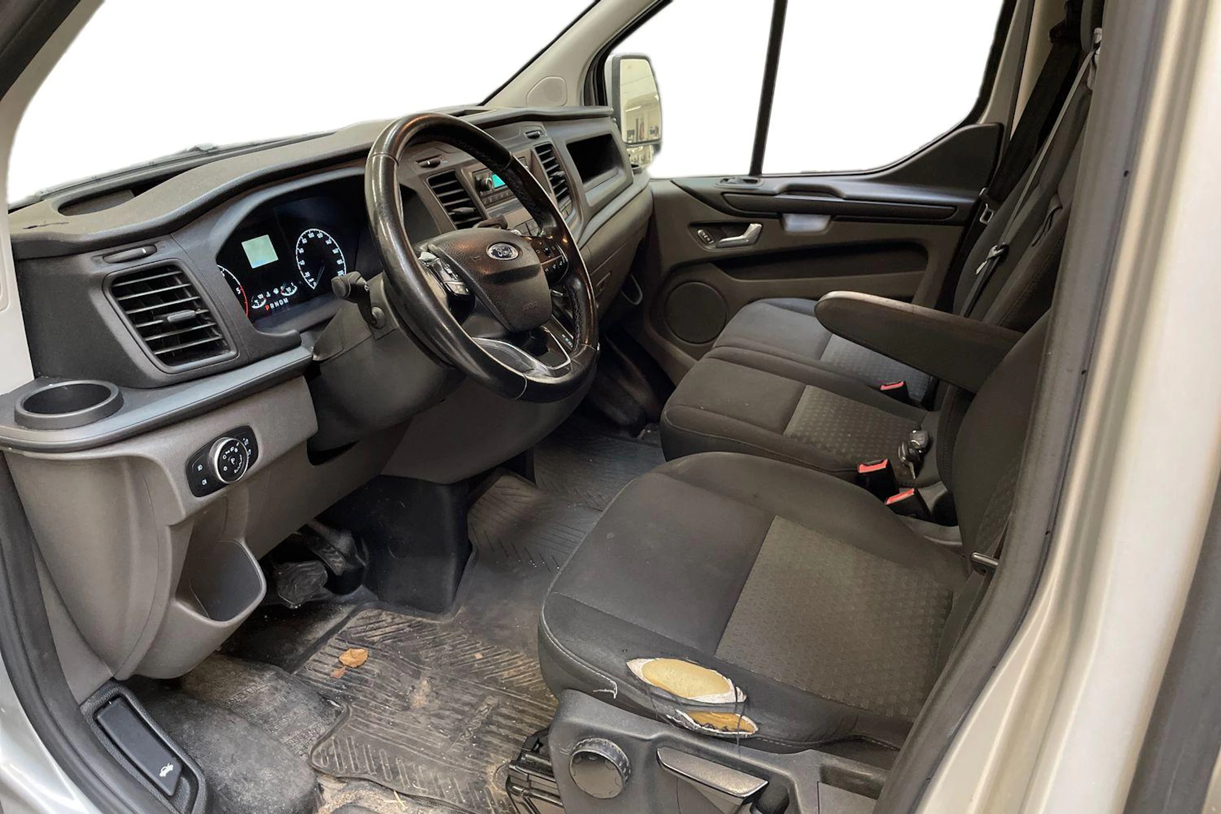 harmaa Ford Transit Custom 2019 kuva 3.