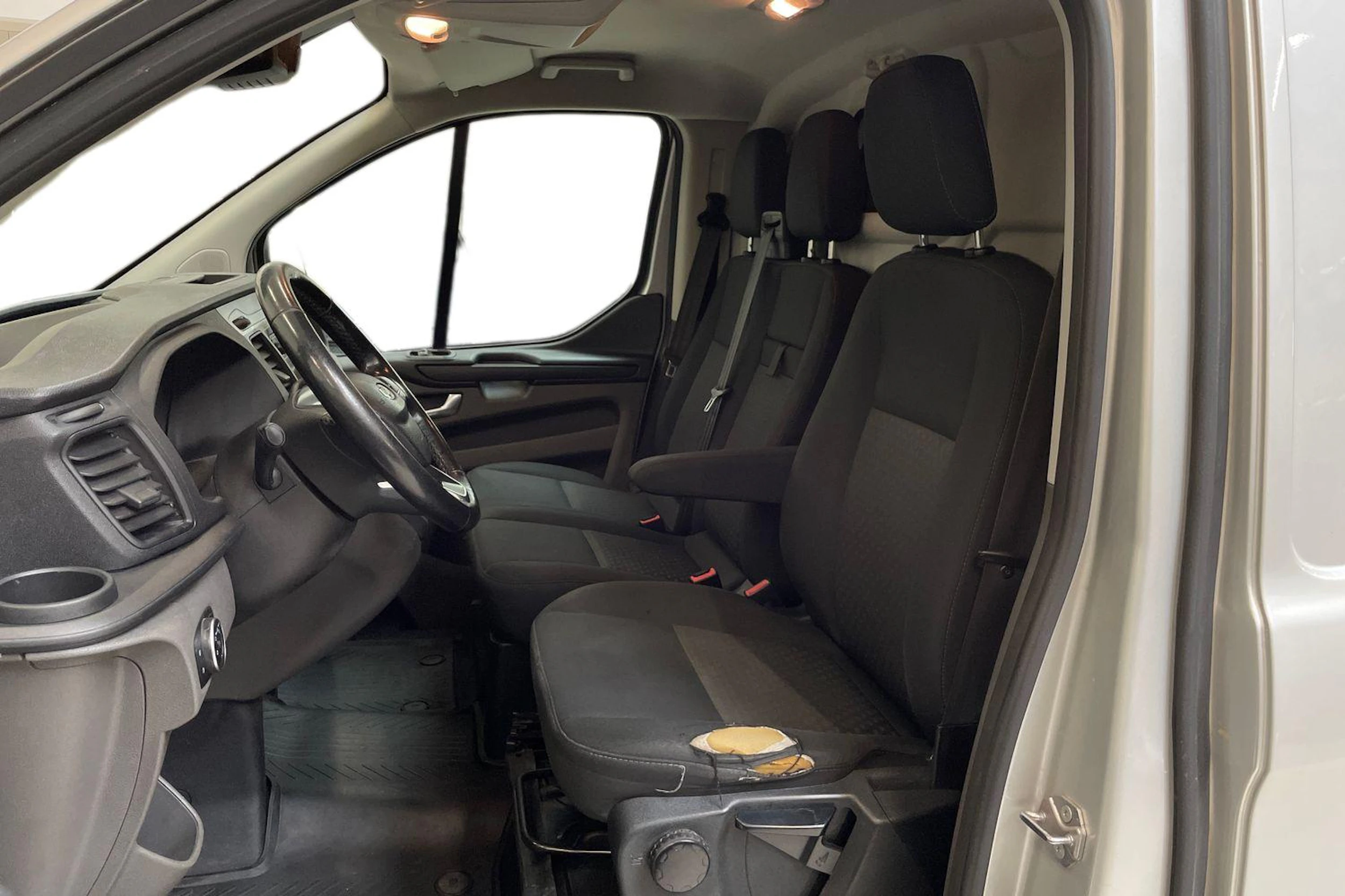 harmaa Ford Transit Custom 2019 kuva 8.