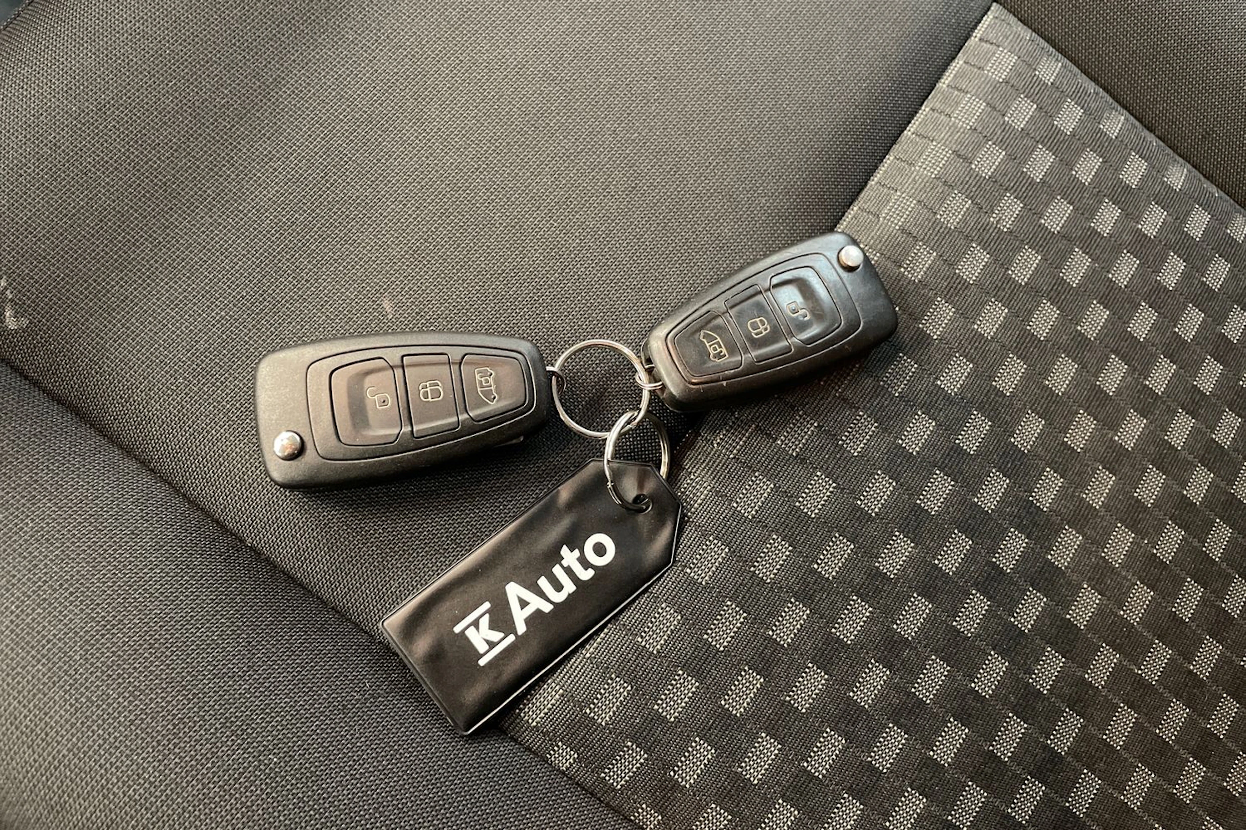 harmaa Ford Transit Custom 2019 kuva 32.
