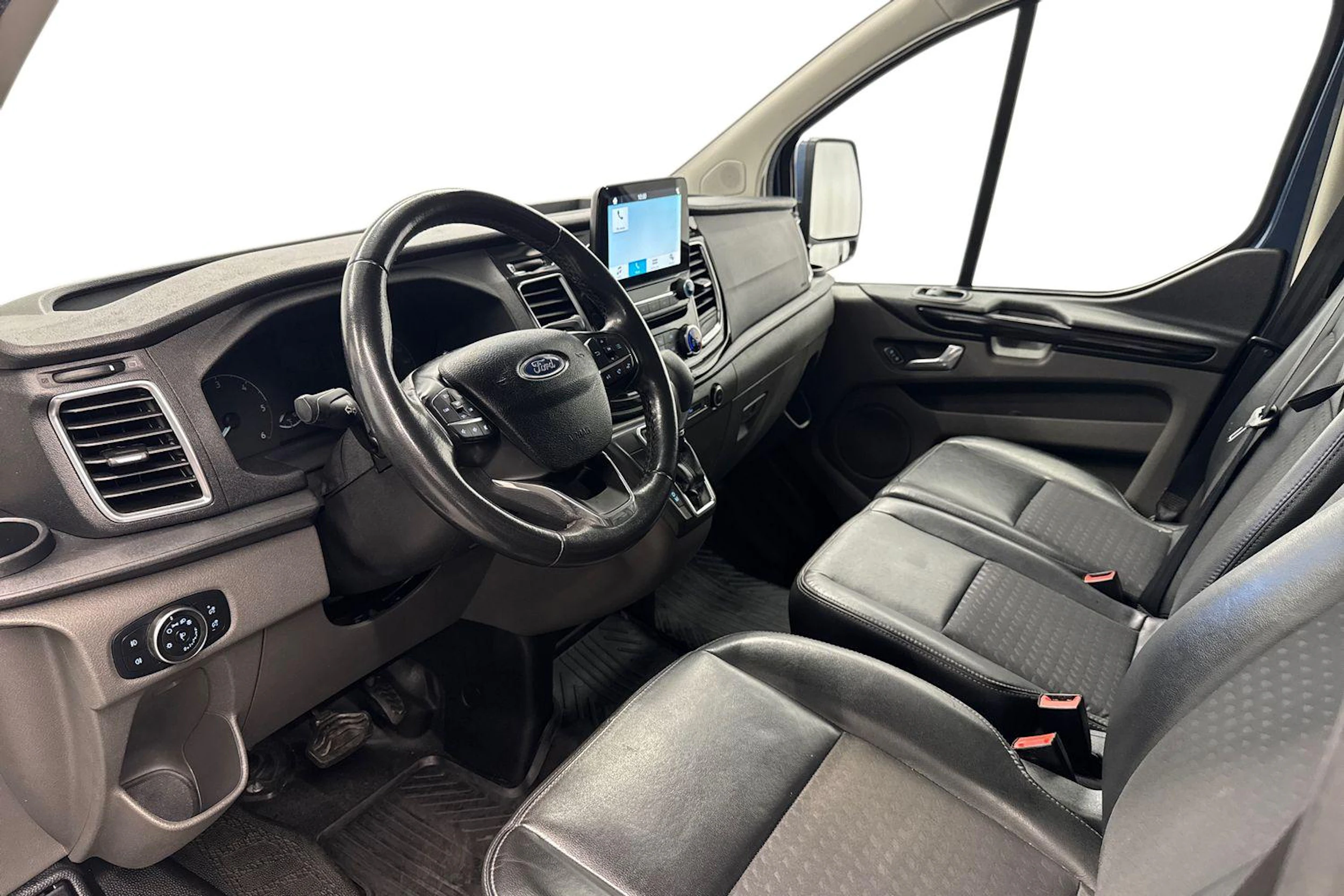 sininen Ford Transit Custom 2019 kuva 6.