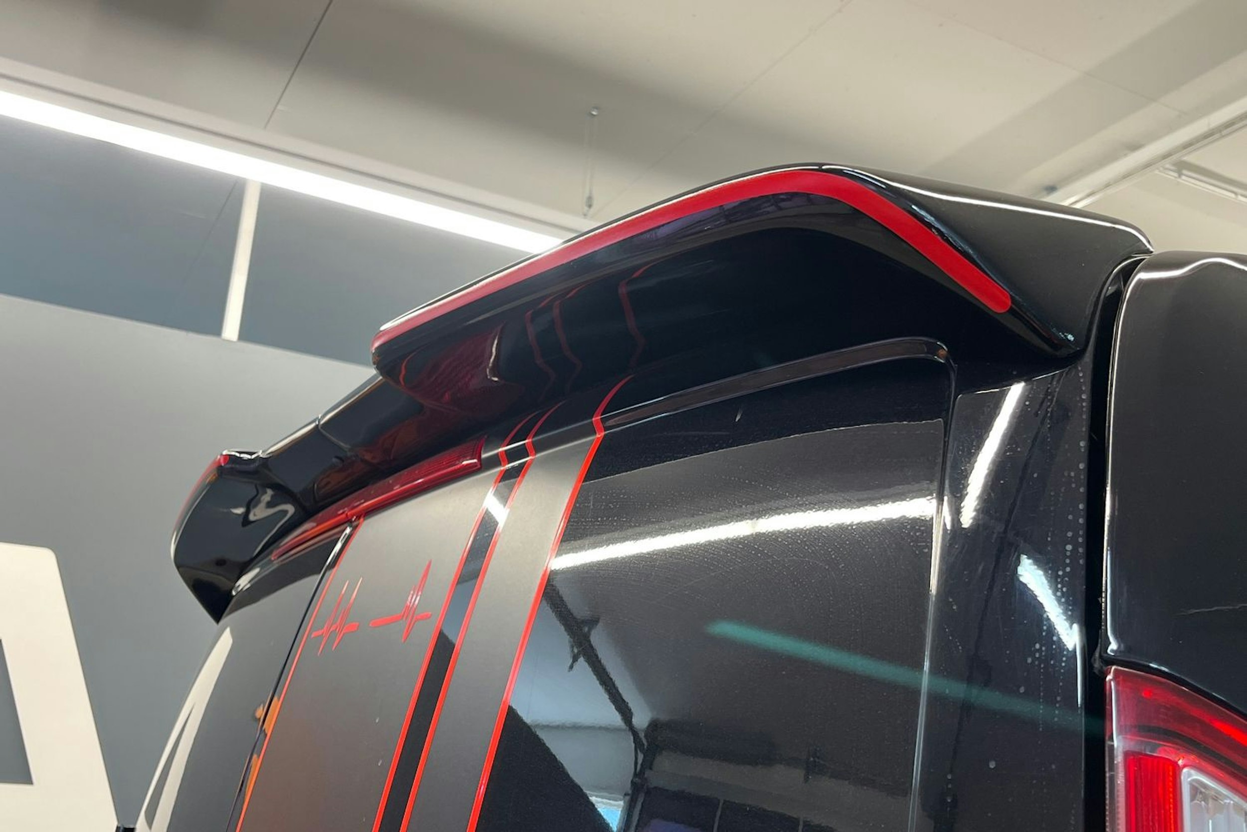 musta Ford Transit Custom 2019 kuva 21.