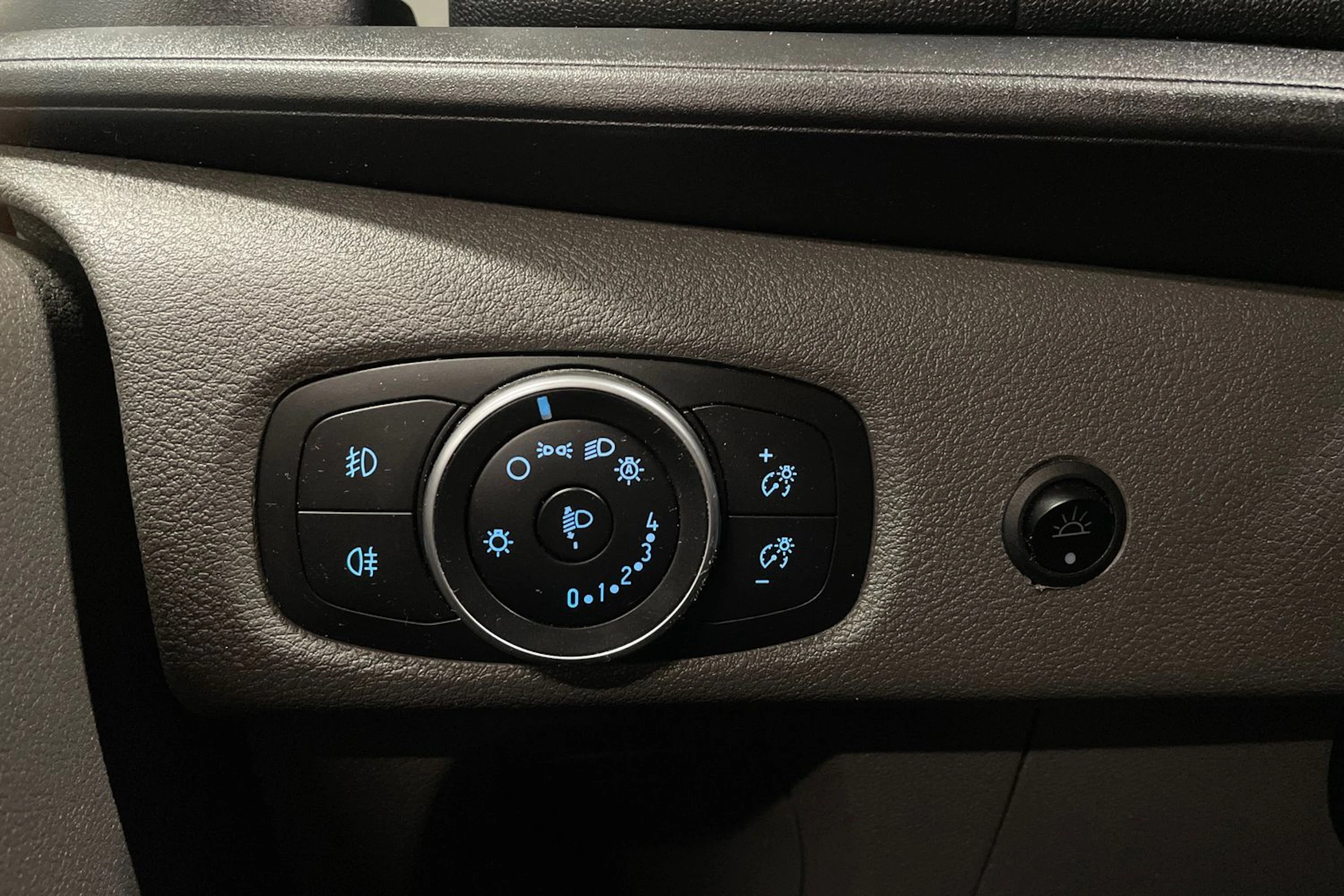 harmaa Ford Transit Custom 2019 kuva 19.