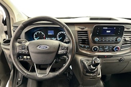 valkoinen Ford Transit Custom 2019 kuva 7.