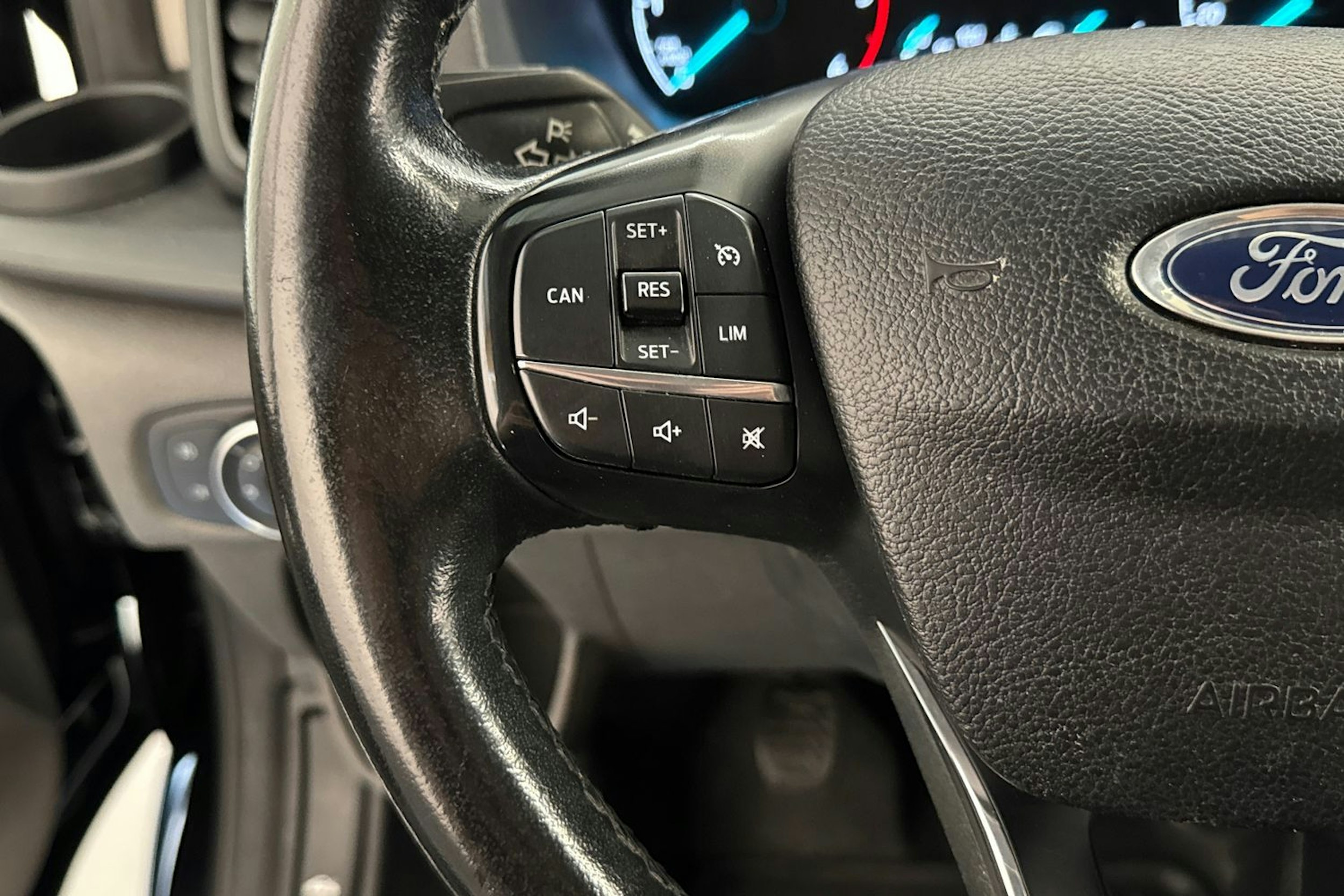 musta Ford Transit Custom 2019 kuva 15.