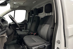 valkoinen Ford Transit Custom 2019 kuva 8.