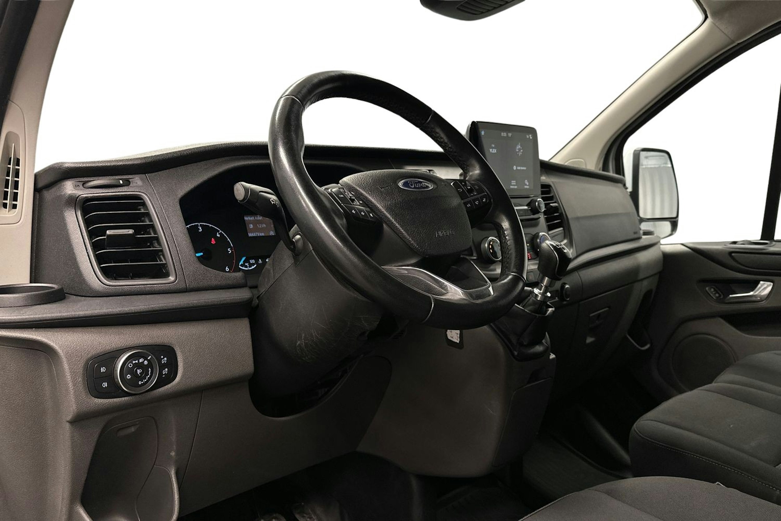 valkoinen Ford Transit Custom 2019 kuva 6.