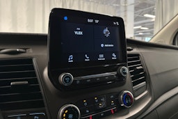 valkoinen Ford Transit Custom 2019 kuva 17.