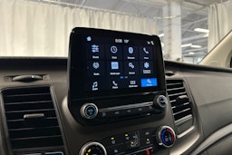 valkoinen Ford Transit Custom 2019 kuva 19.