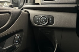 valkoinen Ford Transit Custom 2019 kuva 23.