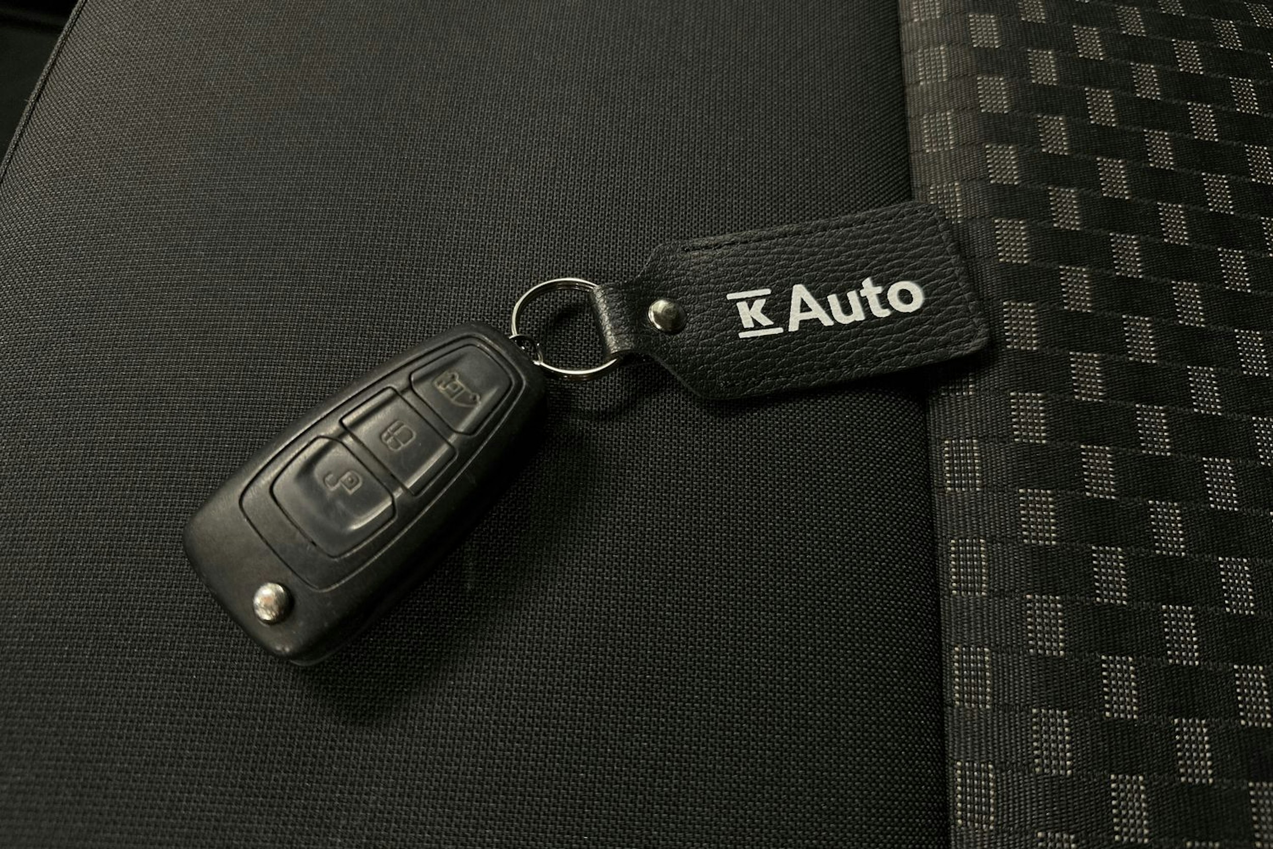 valkoinen Ford Transit Custom 2019 kuva 24.