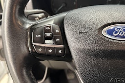 valkoinen Ford Transit Custom 2019 kuva 9.