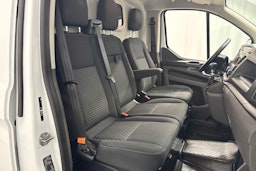 valkoinen Ford Transit Custom 2019 kuva 15.