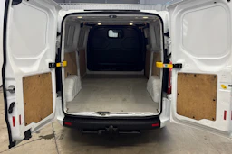 valkoinen Ford Transit Custom 2019 kuva 10.