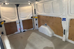 valkoinen Ford Transit Custom 2019 kuva 12.