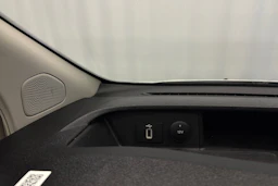 valkoinen Ford Transit Custom 2019 kuva 20.