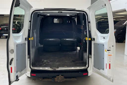 valkoinen Ford Transit Custom 2019 kuva 15.